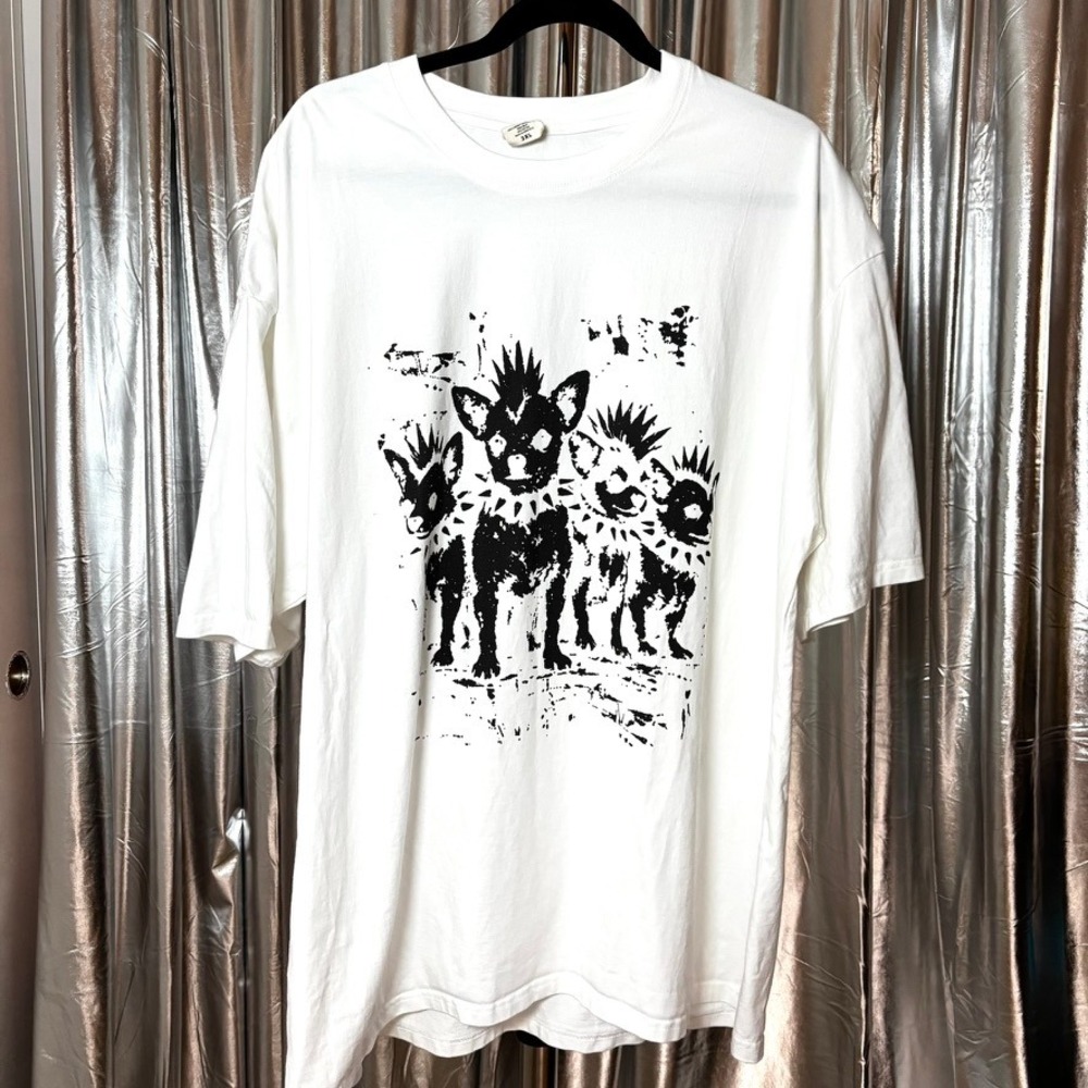 White Punk Chihuahua Graphic Tee